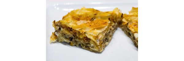 Burek mit Hackfleisch - Burek sa mesom